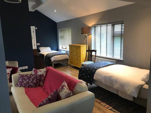 La photo montre l'objet Studio Apartment sleeps up to 4 guests in Kinvara situé dans la ville de Cappaghmore.