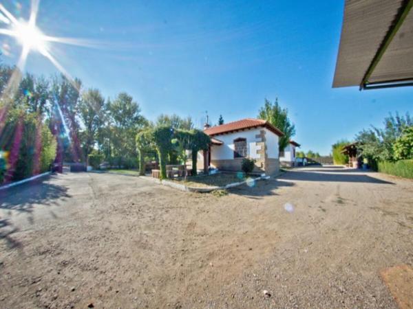 A la foto es mostra l'objecte La Casita situat a la ciutat de Guadapero.