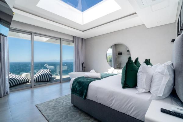 Op de foto is het object Contemporary 2 Bedroom apt with Indian Ocean Views te zien, gelegen in de stad Murdoch Valley.
