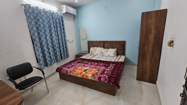 På bilden syns objektet Hari Vishram Home Stay som ligger i staden Ayodhya.