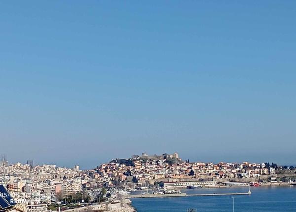 A la foto es mostra l'objecte iliroomskavala situat a la ciutat de Kavala.