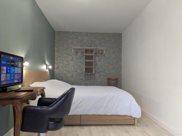 A la foto es mostra l'objecte Charmant studio situat a la ciutat de Chançay.