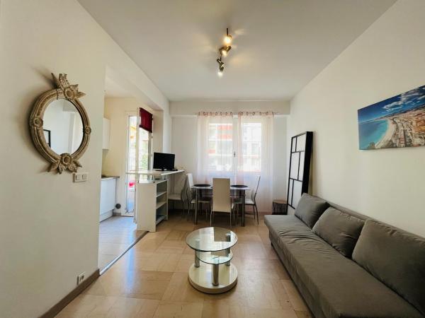 A la foto es mostra l'objecte Grand studio de 30 m2 Promenade des Anglais situat a la ciutat de Niça.