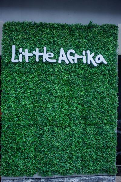 Nella foto è visibile l'oggetto Little Afrika situato nella città di Ozuoba.