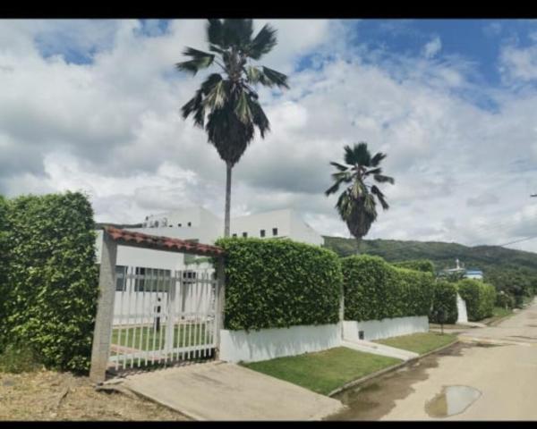 Na fotografii je vidět objekt Condominio poblado san marcos ricaurte cundinamarca nacházející se ve městě Ricaurte.