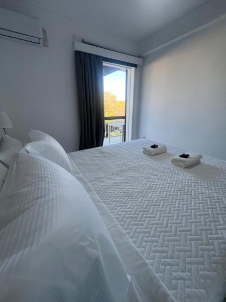 Na fotografii je vidět objekt Varkiza Zen Space nacházející se ve městě Vári.