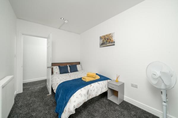Foto 8: 3Bed by Canning Town Stn Balcony Central Location