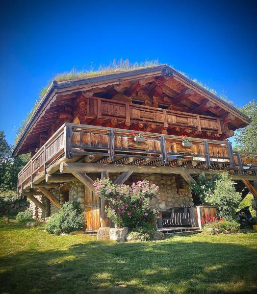 Auf dem Foto ist das Objekt Chalet de montagne 10 voyageurs prés de Font-Romeu 1600m in der Stadt Mont-Louis zu sehen.