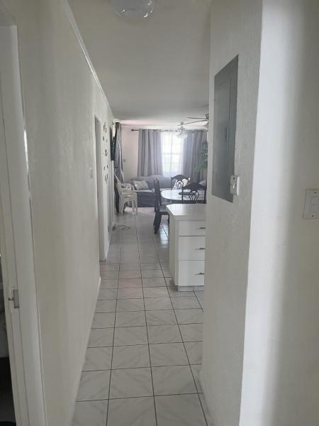 Jo'Marion's Place, Saint James