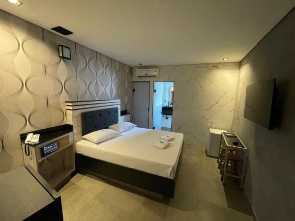 På billedet ses objektet Hotel Estrela Carapicuíba beliggende i byen Carapicuíba.