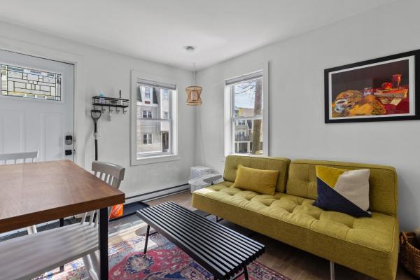 Na zdjęciu widoczny jest obiekt Queens Suite 1bdrm położony w mieście St. John's.