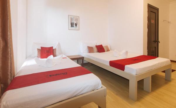 写真にはボラカイ市にあるRedDoorz at Garvs Boutique Hotel Boracayが写っています。