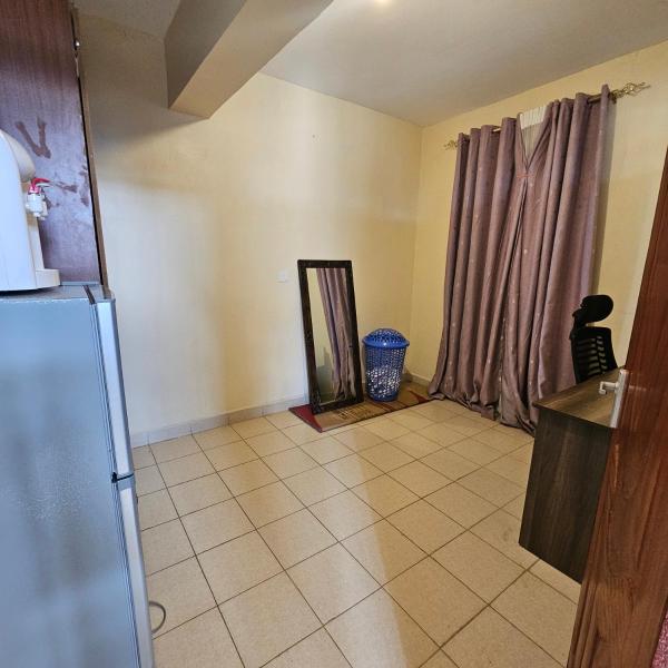 A la foto es mostra l'objecte Yara Homes situat a la ciutat de Kasaini.