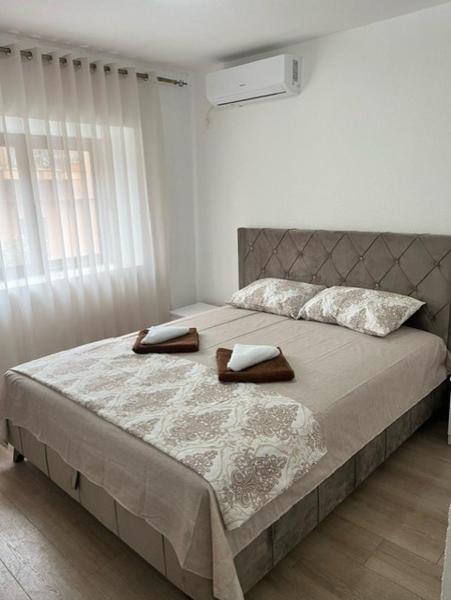 På bilden syns objektet Apartment Stari Konak som ligger i staden Virpazar.
