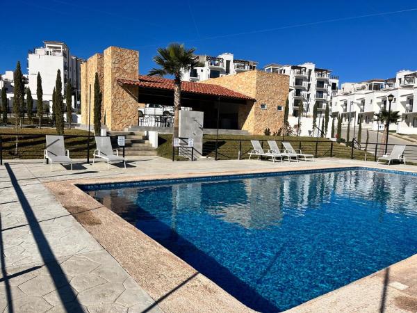写真にはエンセナダ市にあるViñedos de San Antonio Condominiumが写っています。