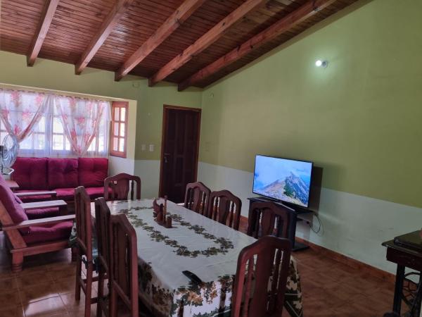 На фото показан объект CASA Costanera, расположенный в городе Кафайяте.