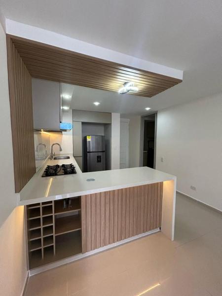 På billedet ses objektet Lujoso apartamento con aire acondicionado beliggende i byen Cali.