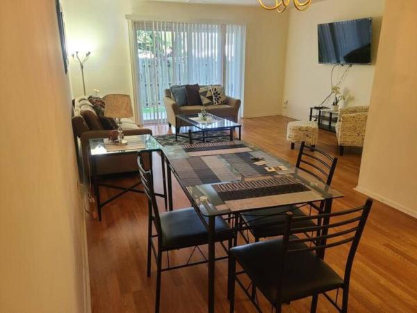 Cozy 2br, 2ba Apartment In Elkins Park - Germantown - Philadelphia