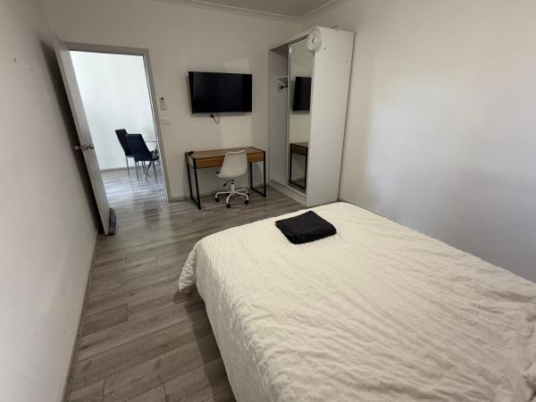 写真にはサンシャイン市にある1 Bedroom Entire Houseが写っています。