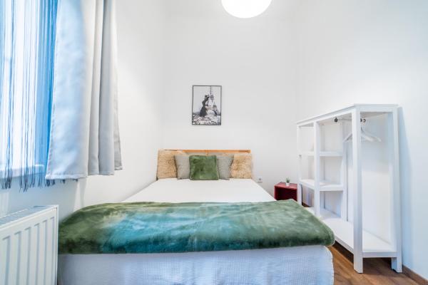 Lion Apartman by Mital, Segedín