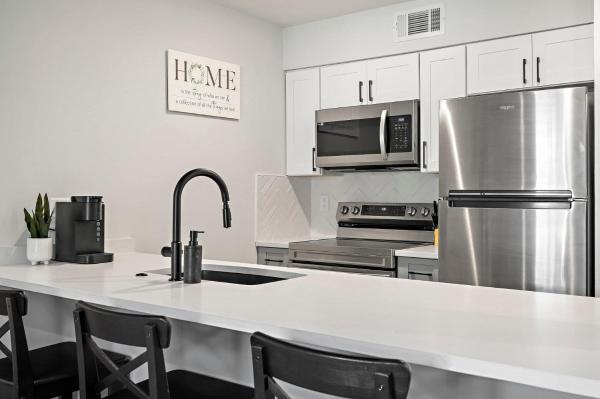 Fotografie 4: Chic & Stylish 1BR Retreat - Near Zilker Park
