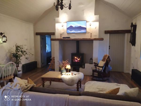 A la foto es mostra l'objecte The Red Bridge Cottage situat a la ciutat de Mullanmore.