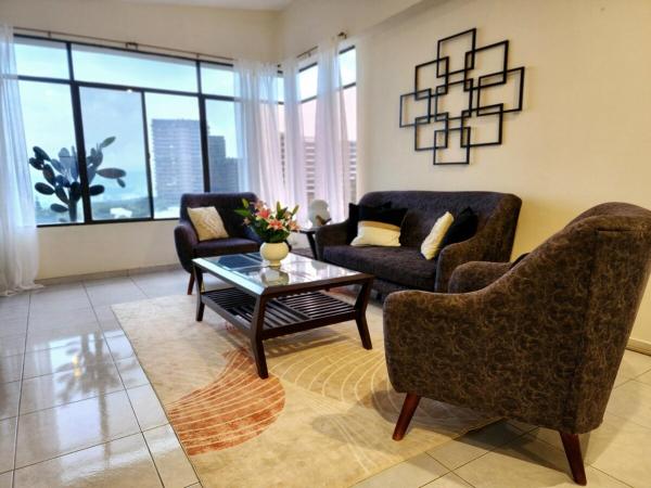 Фотография 2: Complete, Centrally-located apartment with panoramic view