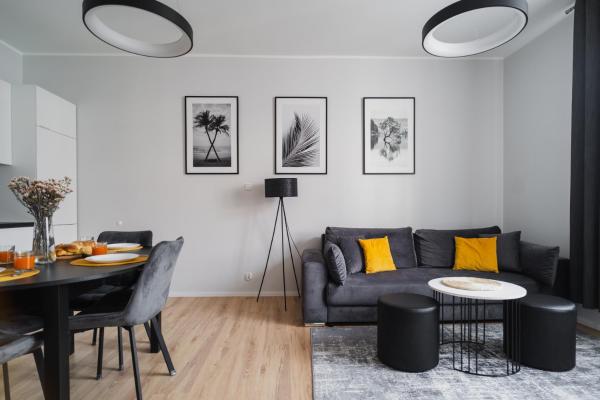 A la foto es mostra l'objecte TOTU HOME Black&White Apartament Gdynia Centrum situat a la ciutat de Gdynia.