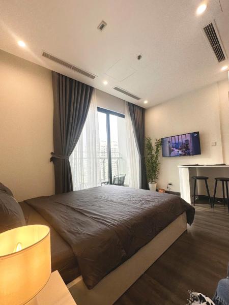 Na foto é possível ver o objeto Trạm Sạc Homestay - Vinhome Smartcity localizado na cidade de Phú Thú.