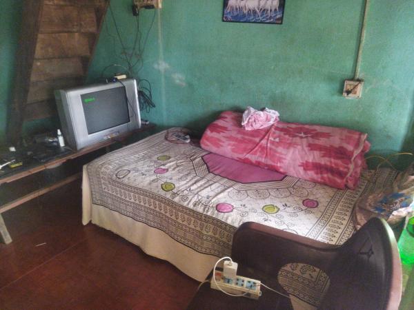 Family home, Debichaur