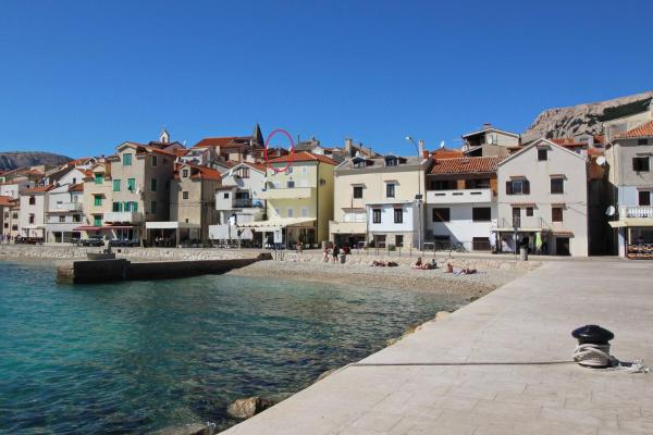 På billedet ses objektet Apartment Fantov Old Town Residence beliggende i byen Baška.
