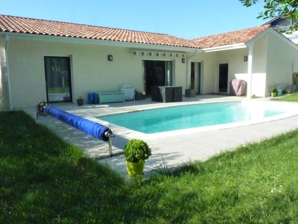 A la foto es mostra l'objecte Villa avec piscine situat a la ciutat de Anglet.