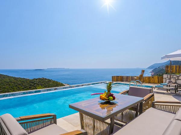 En la foto se muestra el objeto Villa Nez ubicado en la ciudad de Kaş.
