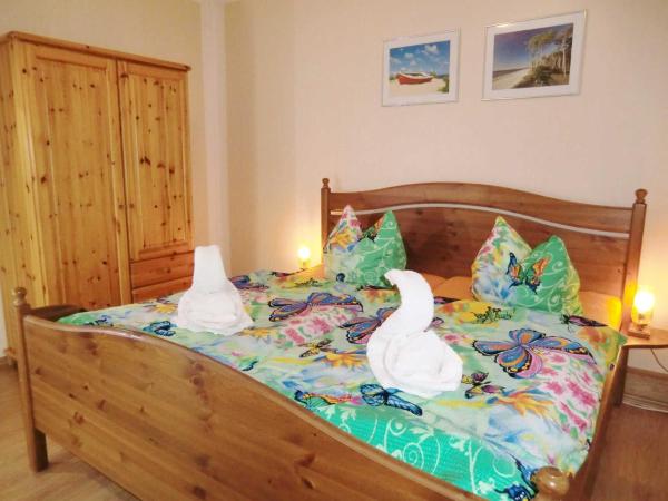 På billedet ses objektet Ferienunterkunfte Wusterhusen beliggende i byen Lodmannshagen.