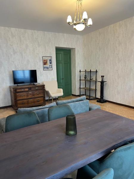 Fotografia 4: Authentic Old flat in Tbilisi