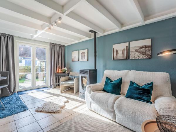 A la foto es mostra l'objecte Holiday Home Beluga with parking and shared pool by Interhome situat a la ciutat de De Haan.