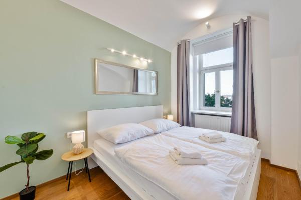 Elegant Apartments close to Center & Bike Path, Prague