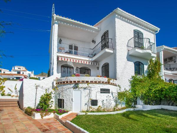 Na fotografii je vidět objekt Holiday Home Las Lilas by Interhome nacházející se ve městě Nerja.