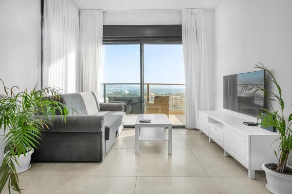 På billedet ses objektet Luxury Suite Apartment With Sea View #55 By Hashdera Eilat beliggende i byen Eilat.