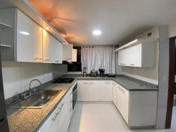 På billedet ses objektet Apartamento GUADALUPE DUPLEX 4TO PISO beliggende i byen Cali.