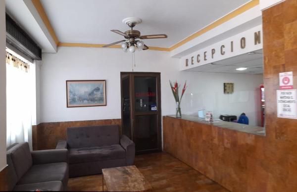 A la foto es mostra l'objecte Hotel Astoria Real situat a la ciutat de Cali.