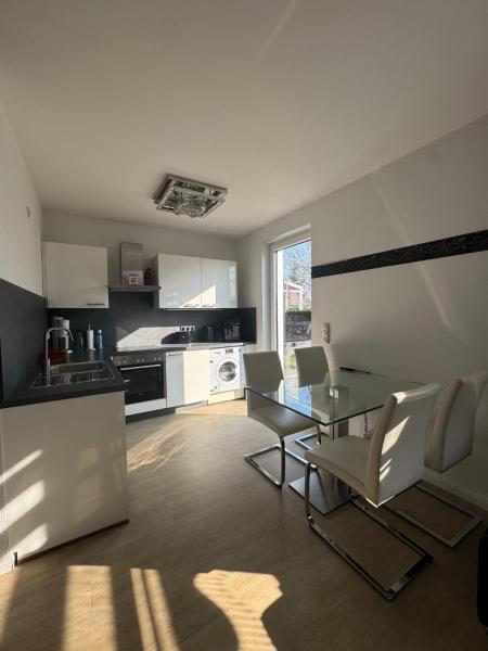 Wohnung mit Garten und Whirlpool, Берлин