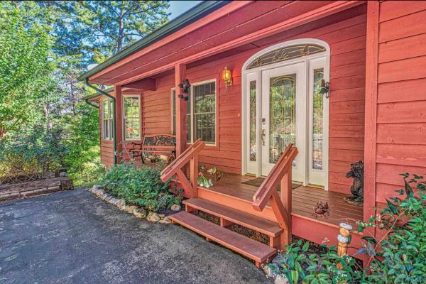 A la foto es mostra l'objecte Mountain Peace situat a la ciutat de Townsend.