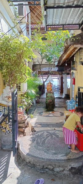A la foto es mostra l'objecte Sunrise Cafe Bungalows situat a la ciutat de Amed.