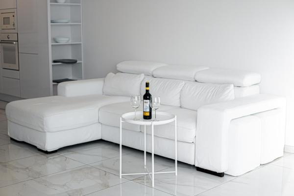 Fotografie 9: A52 - Apartment with Sea and Country Views