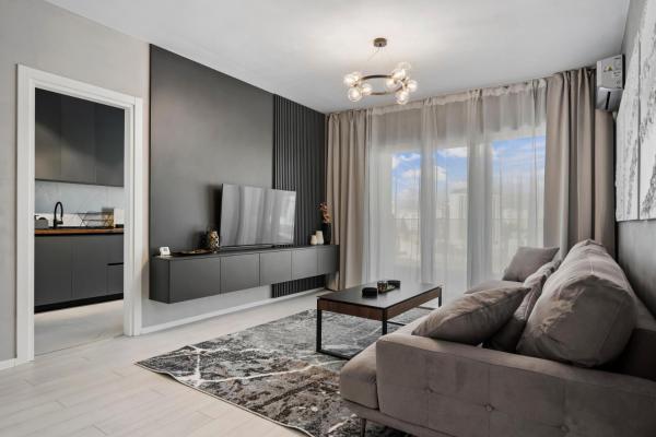 Ultra-modern & Spacious 2br Apartment With Balcony - Bucharest