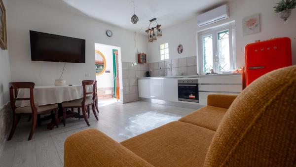 Na zdjęciu widoczny jest obiekt Marty's House położony w mieście Capannelle.