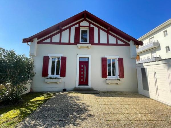 A la foto es mostra l'objecte Appartement cosy avec terrasse, jardin et parking à 200m de la plage - FR-1-413-111 situat a la ciutat de Capbreton.
