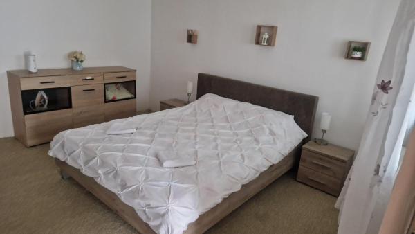 Auf dem Foto ist das Objekt Apartament 3 Closca in der Stadt Floreşti zu sehen.