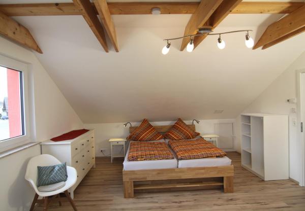 A la foto es mostra l'objecte Gemütlich-moderne Ferienwohnung in ruhiger Lage situat a la ciutat de Hörvelsingen.